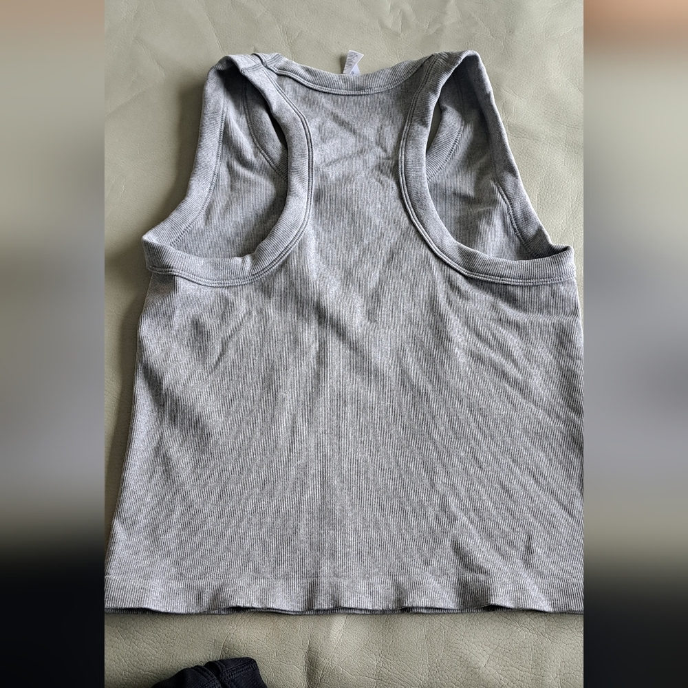 Reflex Ribbed Seamless Tank 3-Pack - Picture 6 of 16